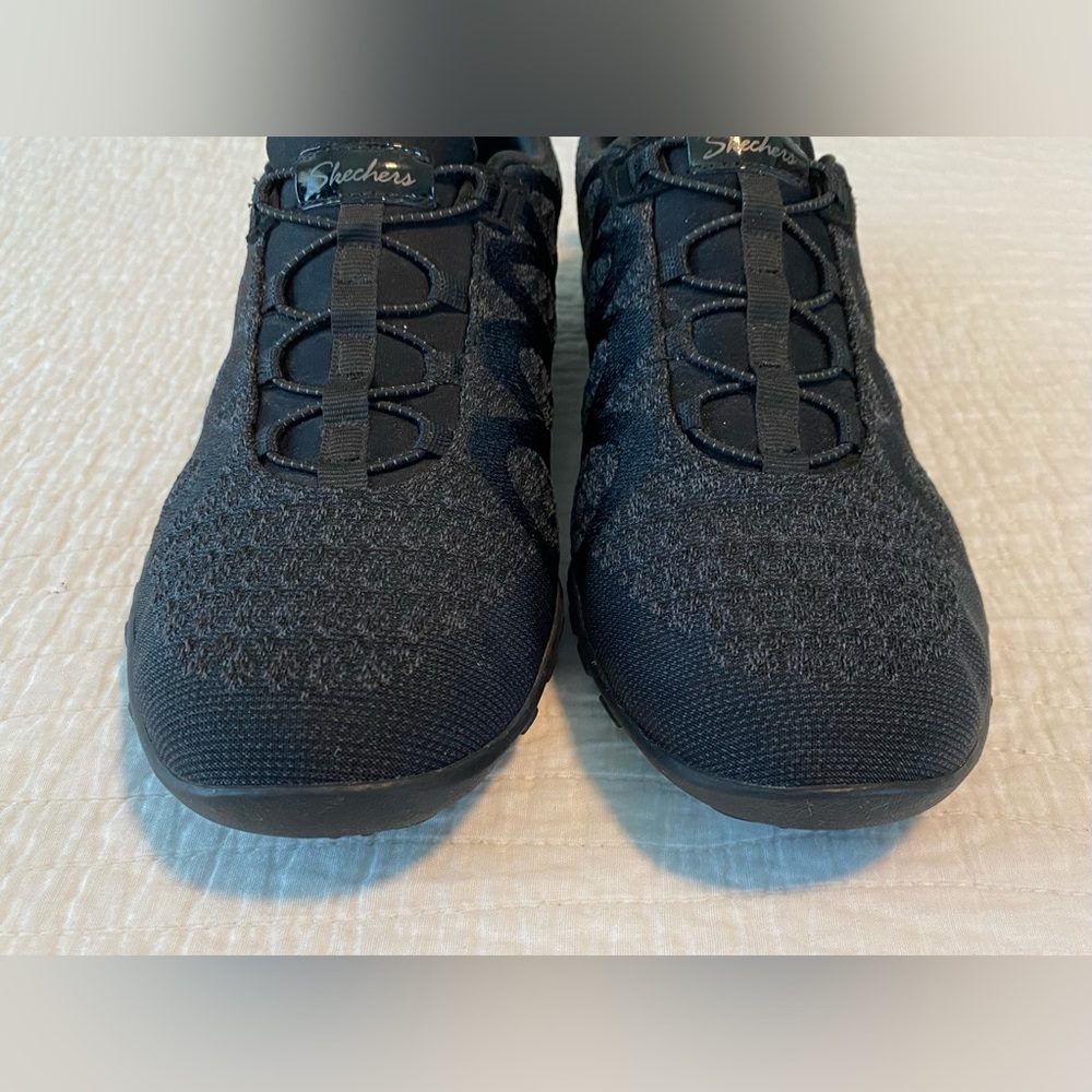 Like new! SKECHERS Breathe Easy INFI-KNITY Relaxed Fit SLIP-ON Sneakers Size 10 - Picture 5 of 13